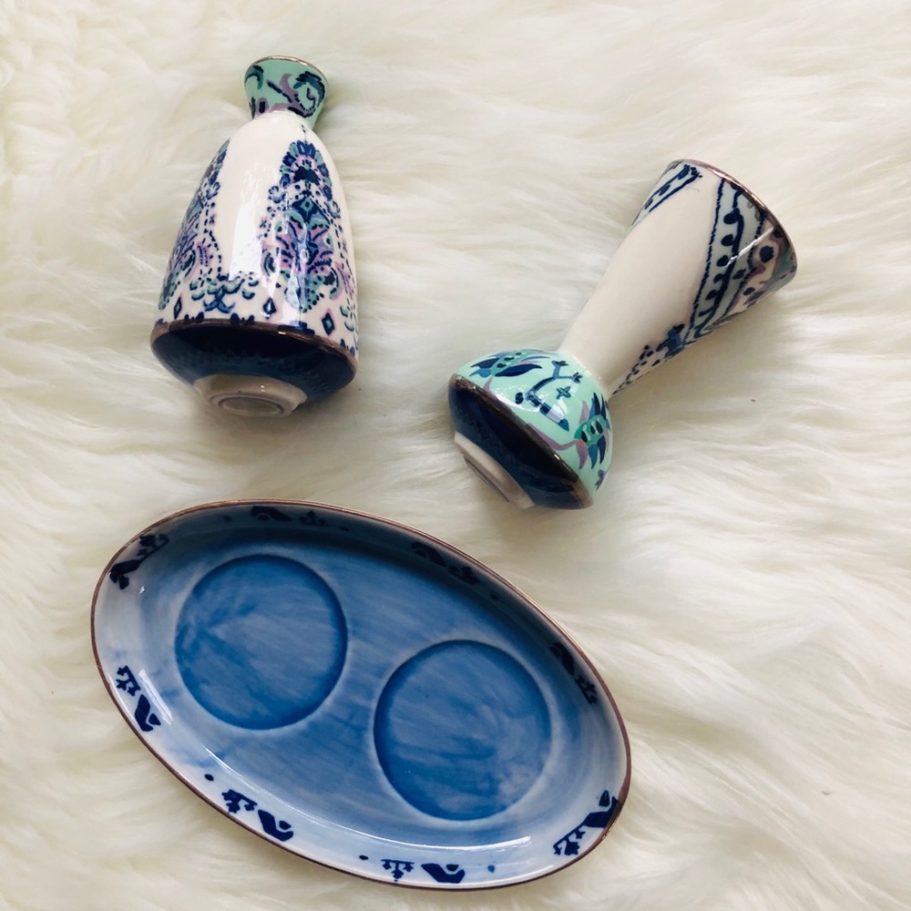 Anthropologie Lilia salt and pepper shaker set